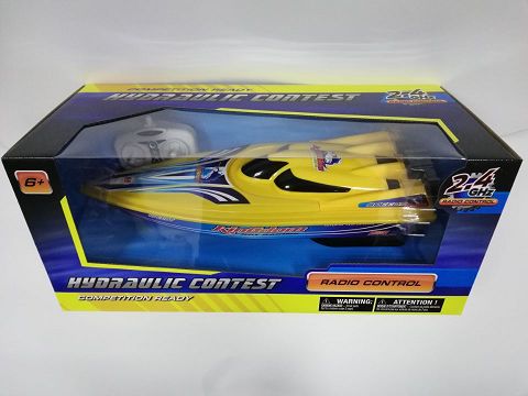 Remote control boat