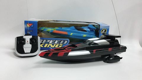 Remote control boat