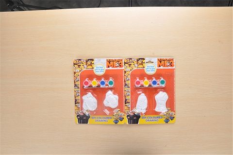 小黄人2只吸板彩绘