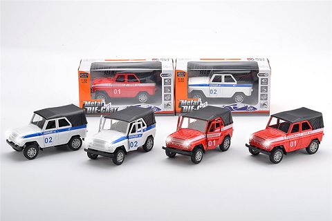 1: 32 alloy russian cross-country police car return door light music package electric single villa