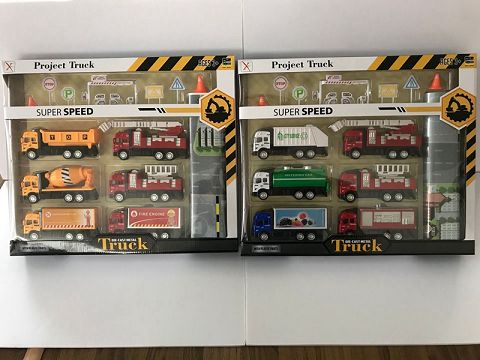 14 types of engineering vehicles: alloy recovery vehicles, with sound and light in front light (window box,6 types of vehicles + road sign + fuel station)