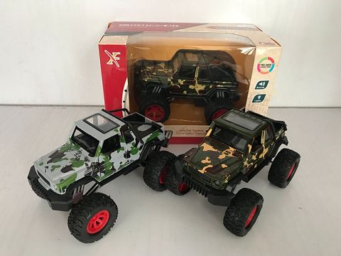 1: 32g63 alloy power return large wheeled military vehicle,2 doors, light with sound and light (window box,1 style and 2 colors mixed)