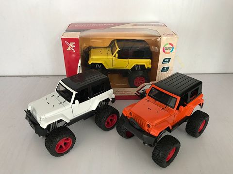 1:32牧马人（有斗）合金回力大轮车,2开门，灯带声光（开窗盒,1款2色混装）