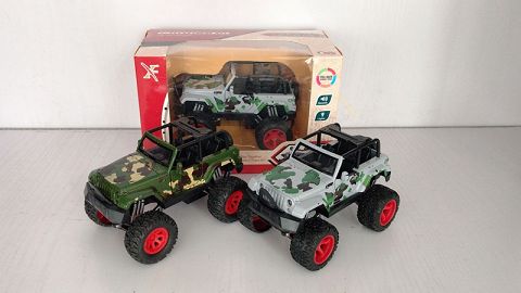 1:32 wrang man (convertible) alloy regal large wheeled military vehicle,2 doors, (window box,1 style and 2 colors mixed)