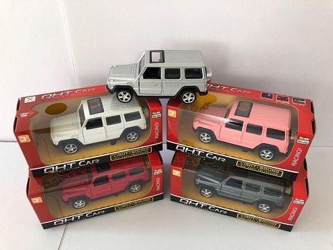 1:32 mercedes-benz G65 alloy recoil car, 2 doors, sound and light in front of the light (window box, 1 model with 3 colors)