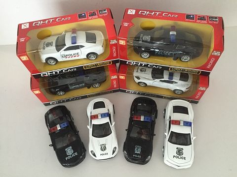 1:33马沙拉帝，阿斯顿马丁，宾利，大黄蜂合金回力警车,2开门，前内灯带声光（开窗盒,四款各一色混装）