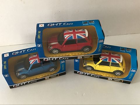 1:32合金回力GT迷你宝马车,开门，（开窗盒,1款各3色混装）