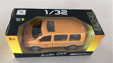 1:32 alloy return commercial vehicle, door opening, sound and light in front light (window box,1 style,1 color mixed)