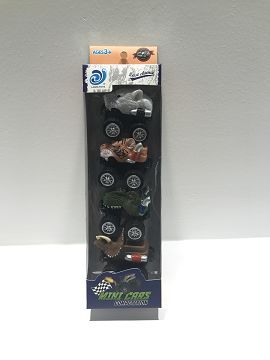 4 animals per box
