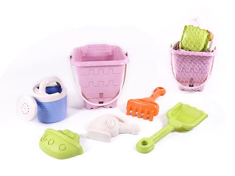 Beach bucket combination