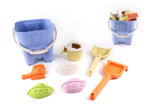 Beach bucket combination