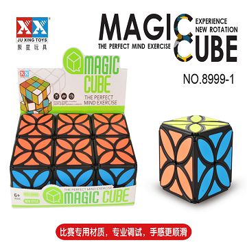 四叶草黑色魔方