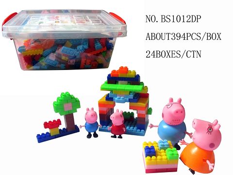 There are 390 legos with 4 peppa pig