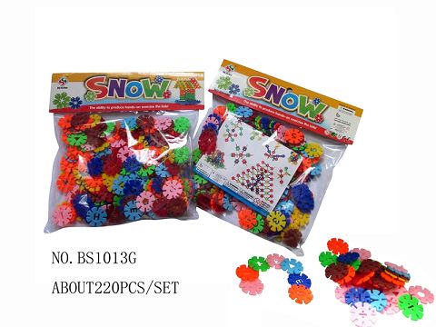 About 220 snowflakes are 3CM round