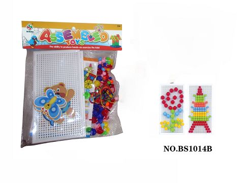 About 123 pieces of puzzle blocks with mushroom nails