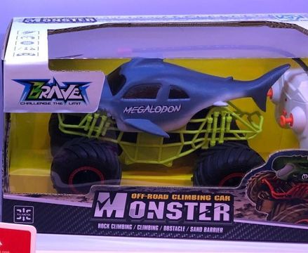Four-way remote control graffiti climbing car