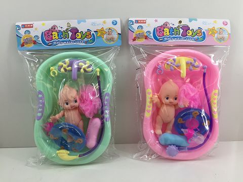 Bathtub dolls play with water